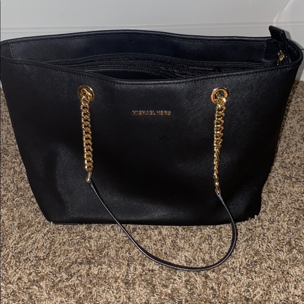 Michael Kors Jet Set Travel Chain Top Zip Tote